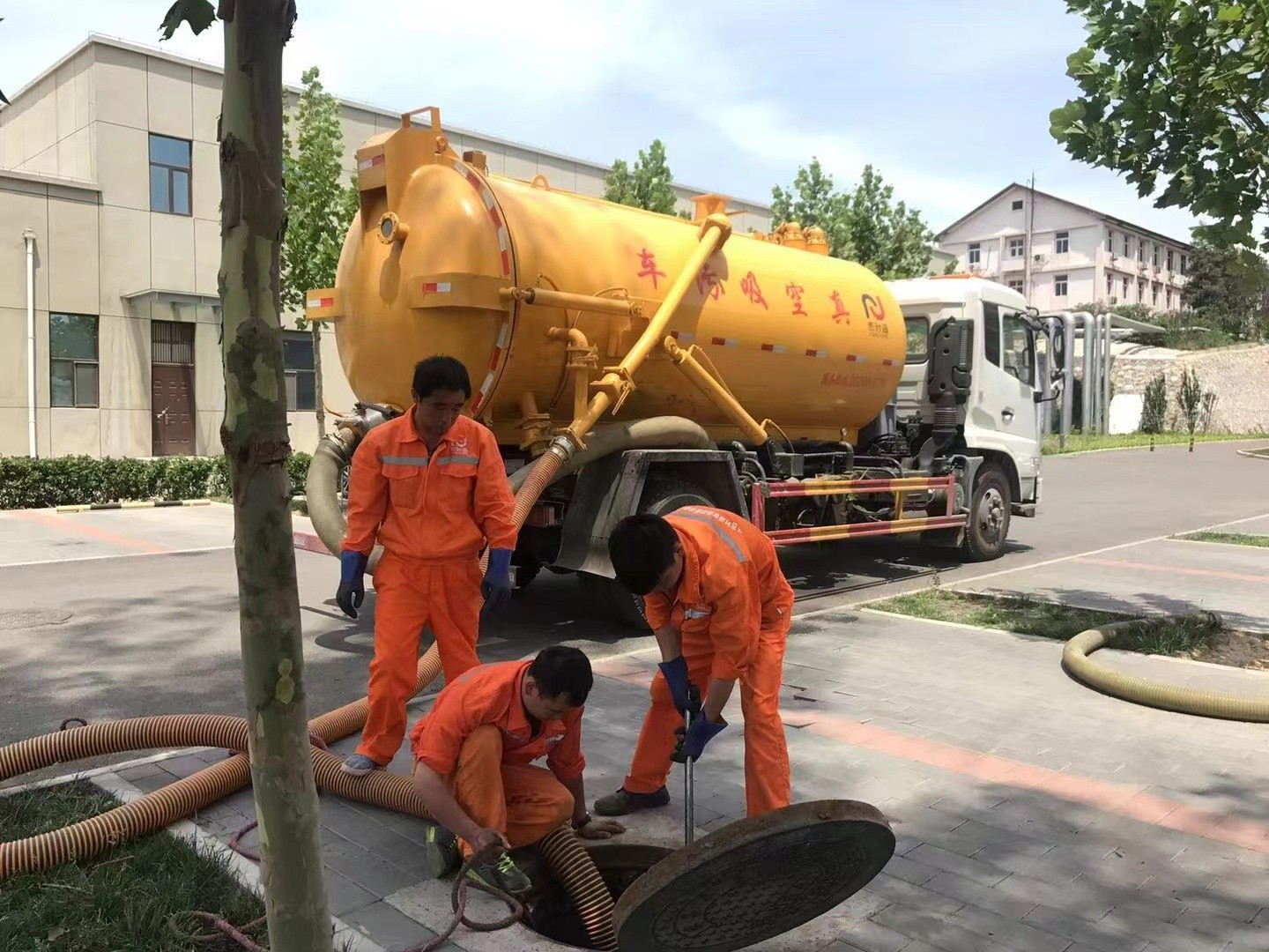 密山化粪池清理与5-8吨吸粪车施工效率分析